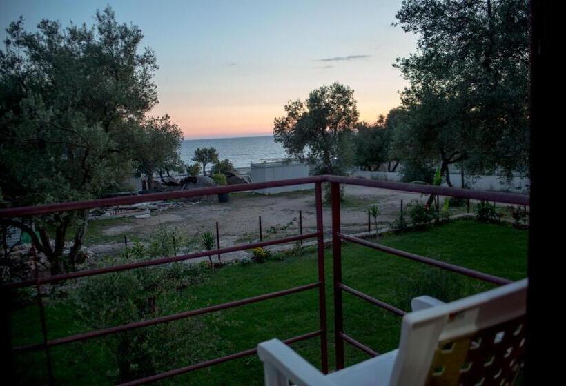 Triple Room Sea View, Delight Beach
