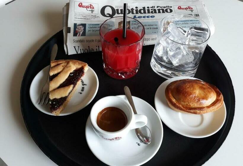 חדר דלוקס, Morini