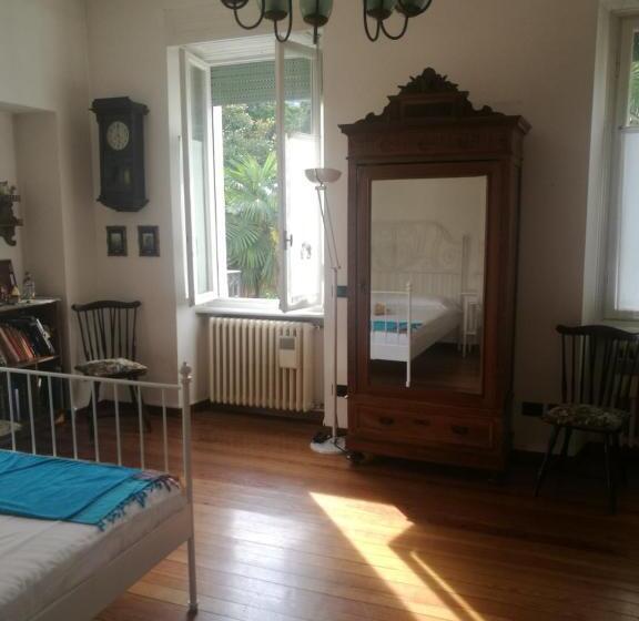 חדר סטנדרט, Rainbow Relais