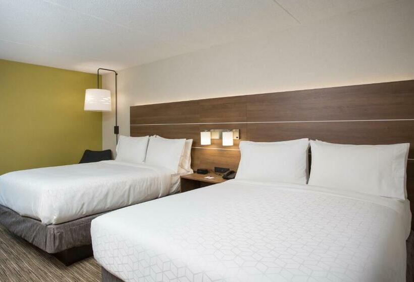 غرفة قياسية لذوى الاحتياجات الخاصة, Holiday Inn Express Chelmsford, An Ihg
