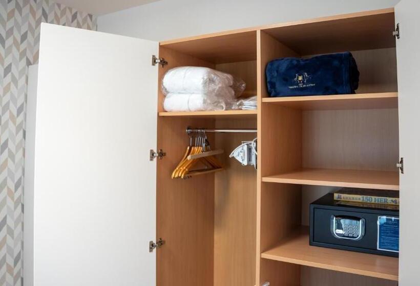 スイート, Hraniční Zámeček