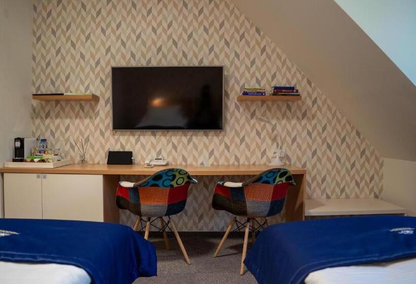 スタンダードルーム, Hraniční Zámeček