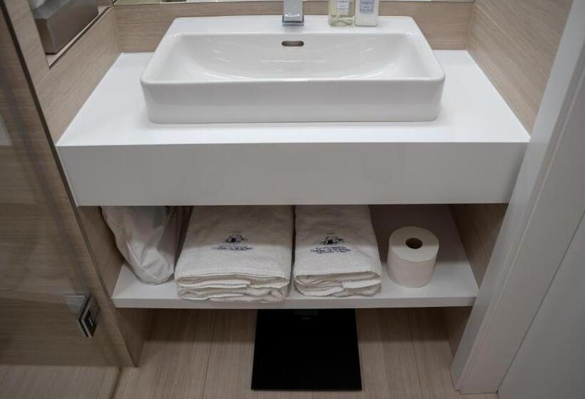 シングルデラックスルーム, Hraniční Zámeček