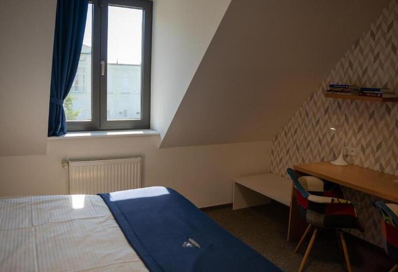 シングルデラックスルーム, Hraniční Zámeček