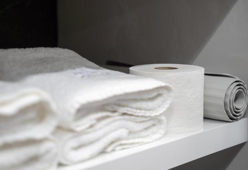 スーペリアースイート, Hraniční Zámeček