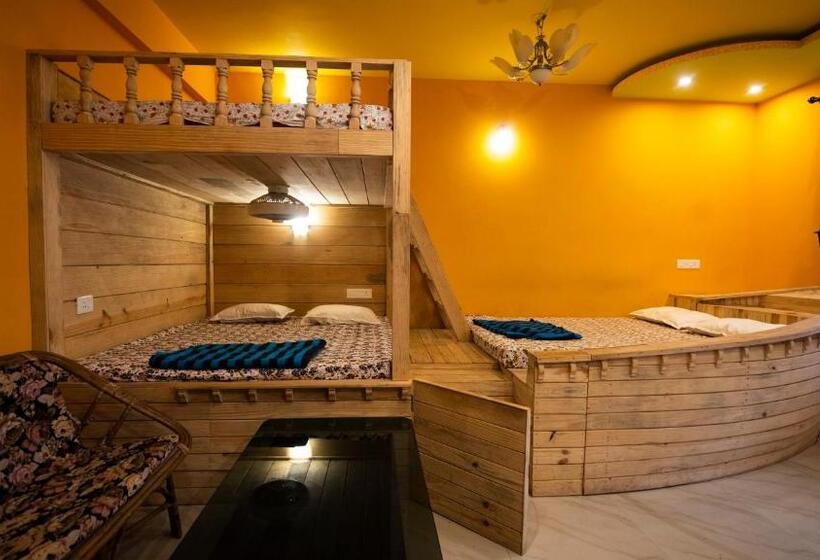 חדר פרמיום לארבעה, Godwill Casa Varca