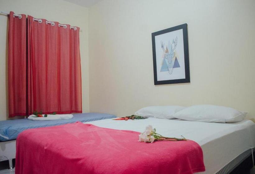 발코니가 있는 스위트, Village Enseada Do Castelo