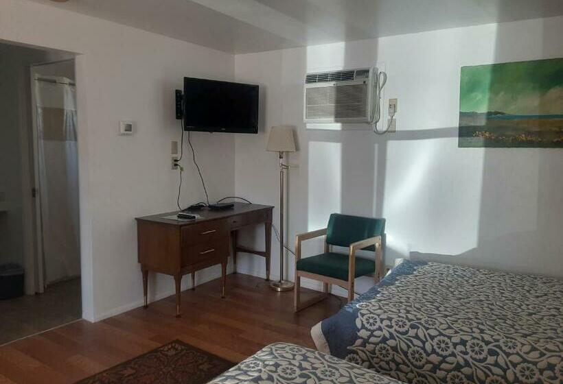 غرفة ديلوكس ثلاثية, 66 Motel