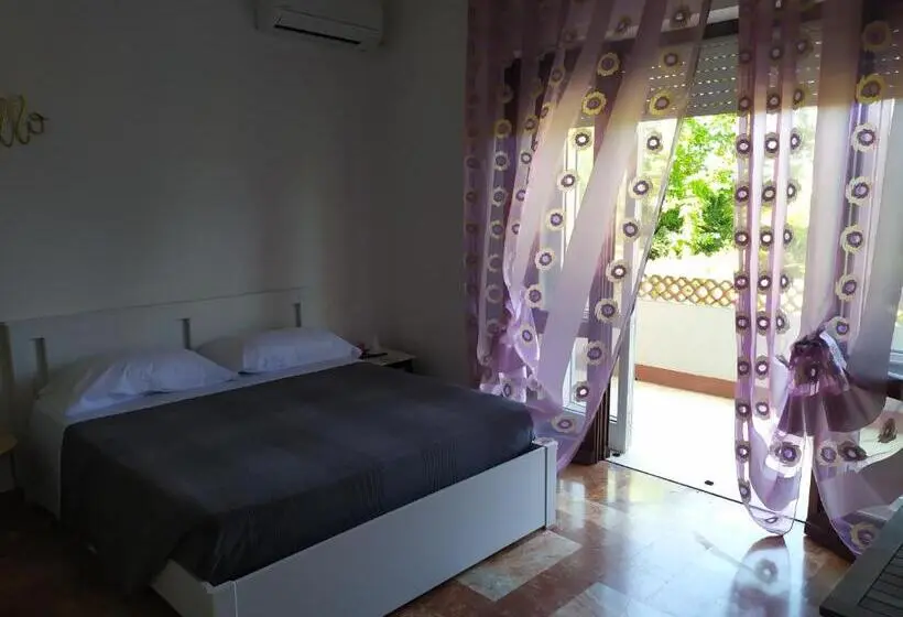 スタンダードトリプルルーム, B&b Tra Mare E Marmo
