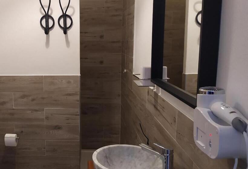 اتاق استاندارد سه نفره, B&b Tra Mare E Marmo