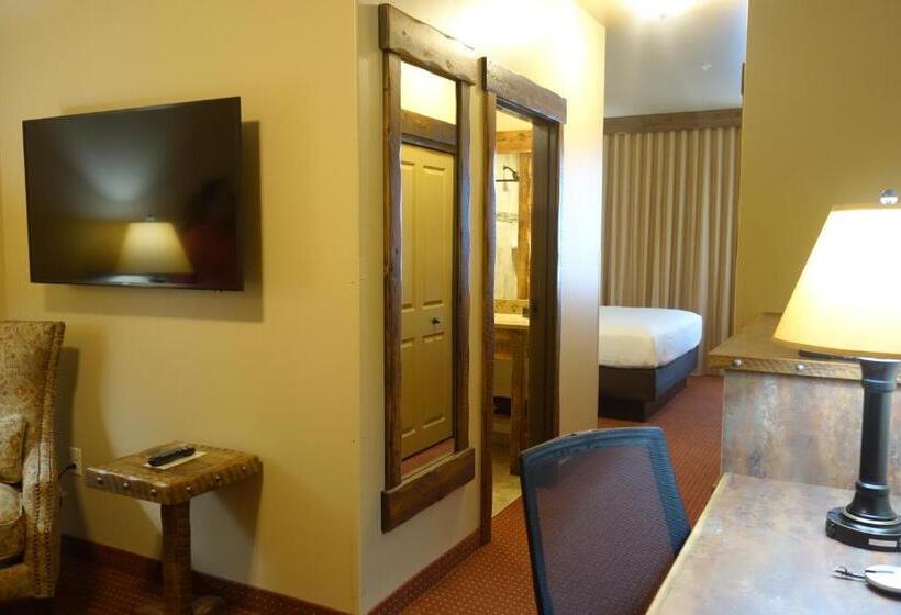 Люкс Кровать Кинг, Glacier International Lodge