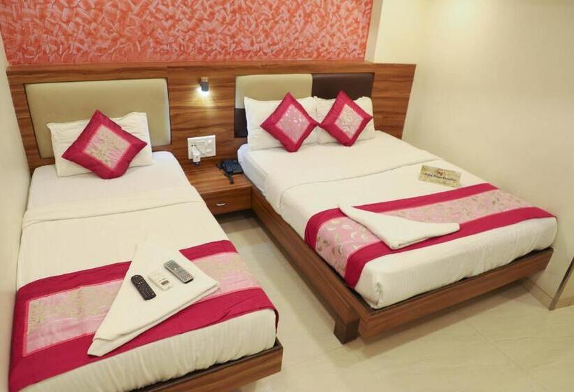 Camera Tripla Deluxe, Plaza Executive   Near Bkc