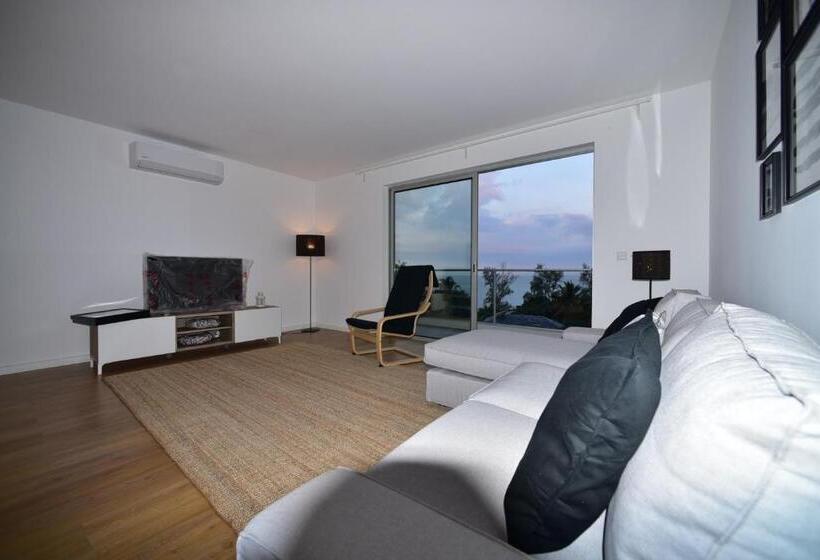 דירת שלושה חדרים, Xenon Urban Apartments