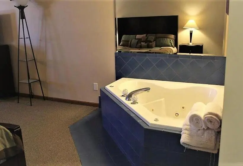 اتاق لوکس یک تخته, Basswood Resort