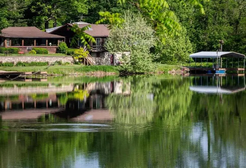 خانه 4 خوابه, Basswood Resort