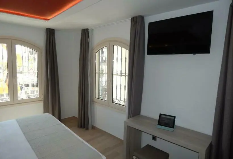 اتاق لوکس با تخت بزرگ, Hostal Boutique Doña Carmen   Adults Recommended