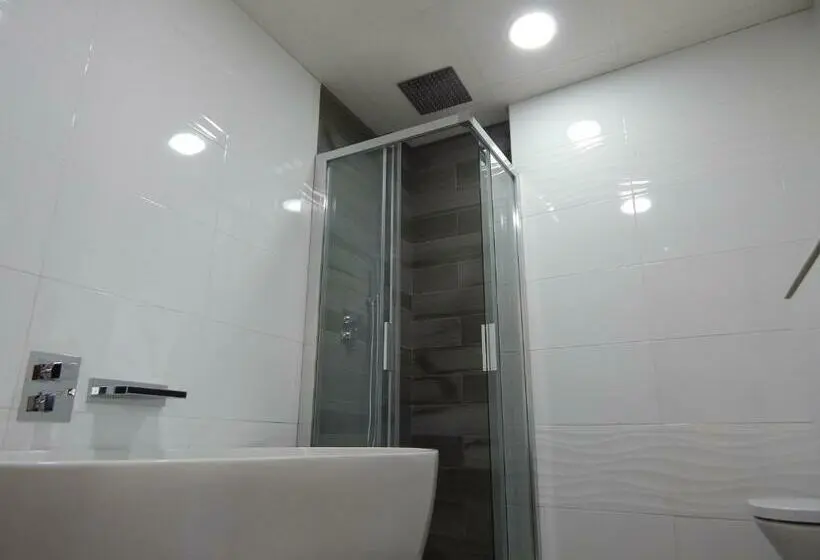 اتاق لوکس با تخت بزرگ, Hostal Boutique Doña Carmen   Adults Recommended
