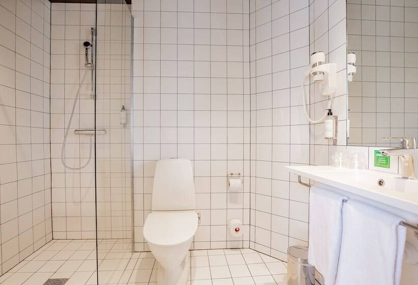 Номер Стандарт, Stockholm North By First Hotels