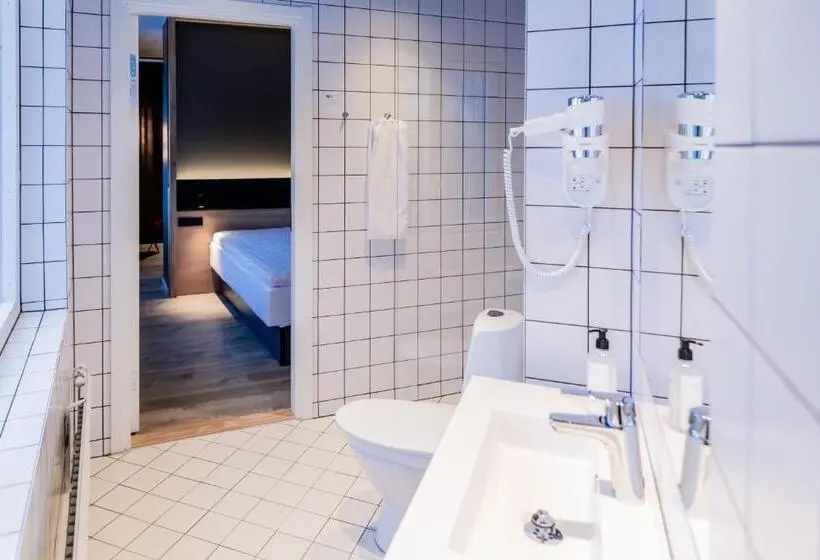 スタンダードスタジオ, Stockholm North By First Hotels