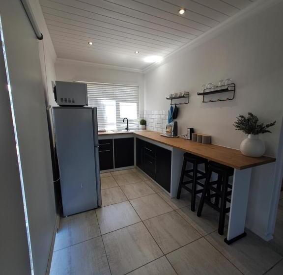 דירת קומפורט חדר שינה 1, Grace S Place