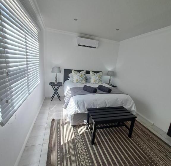 דירת קומפורט חדר שינה 1, Grace S Place