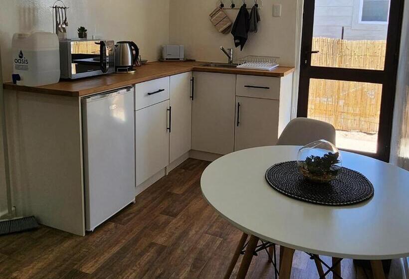 חדר קומפורט, Grace S Place