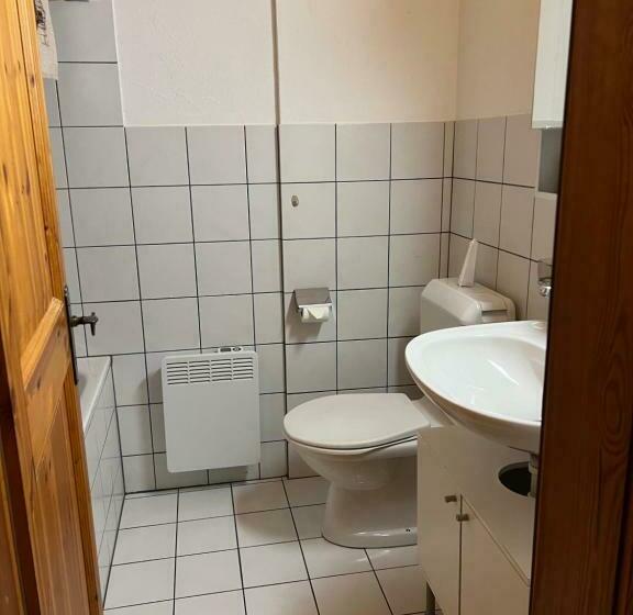 2间卧室的房子, Und Restaurant Alpina