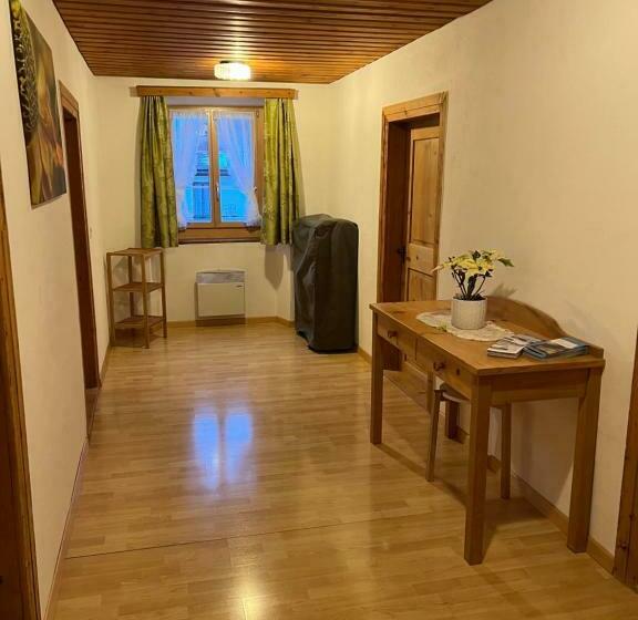 2间卧室的房子, Und Restaurant Alpina