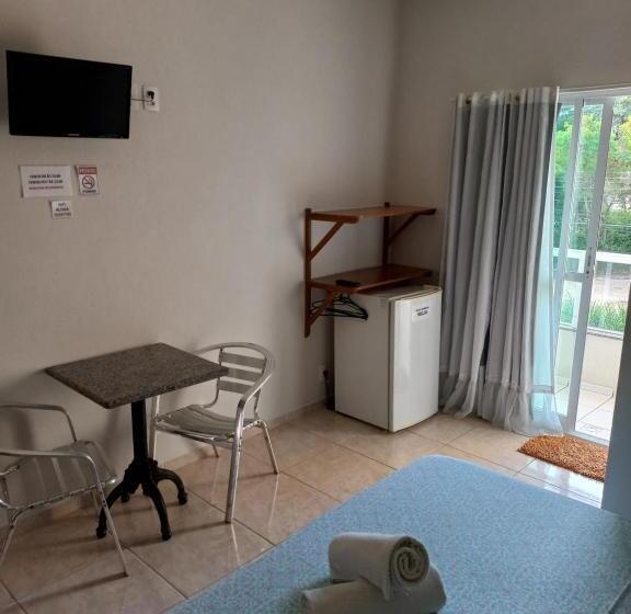 اتاق استاندارد, Pousada Aloha Guarapari