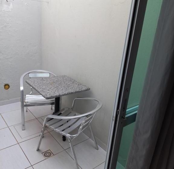 اتاق استاندارد سه نفره, Pousada Aloha Guarapari