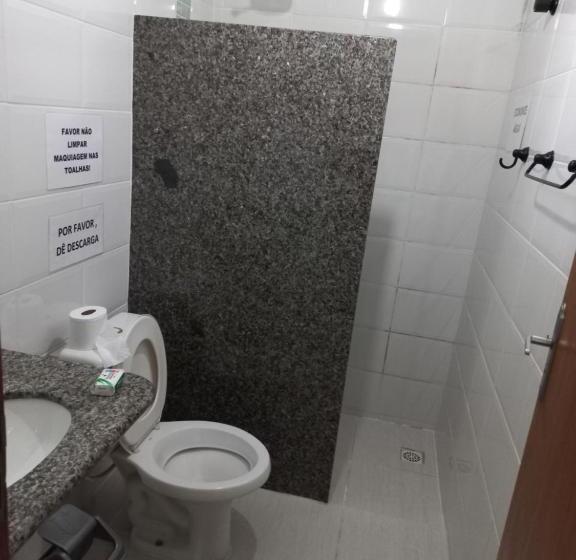 اتاق استاندارد سه نفره, Pousada Aloha Guarapari