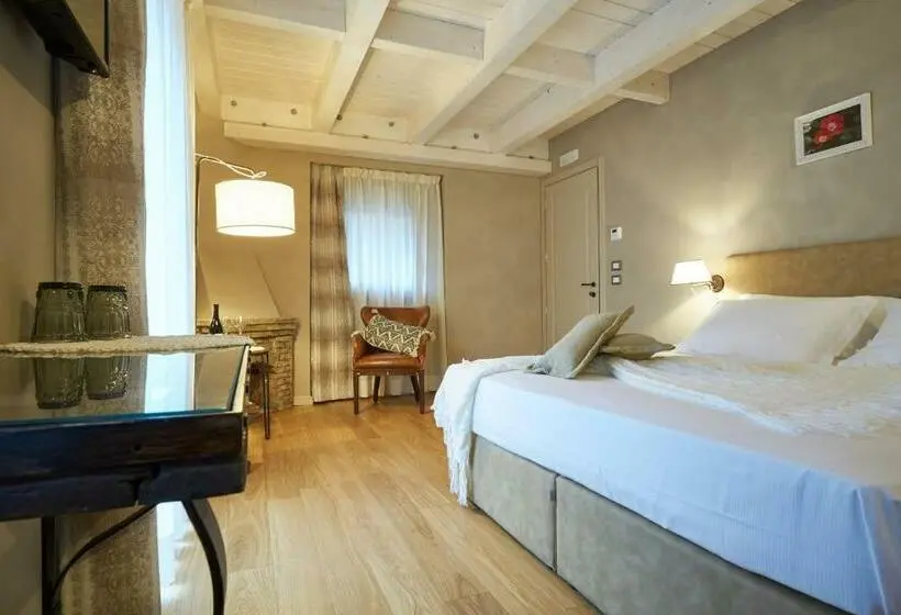 デラックストリプルルーム, Relais Villa Miraglia