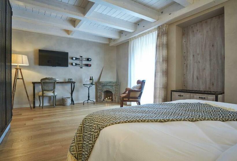 Номер Стандарт, Relais Villa Miraglia