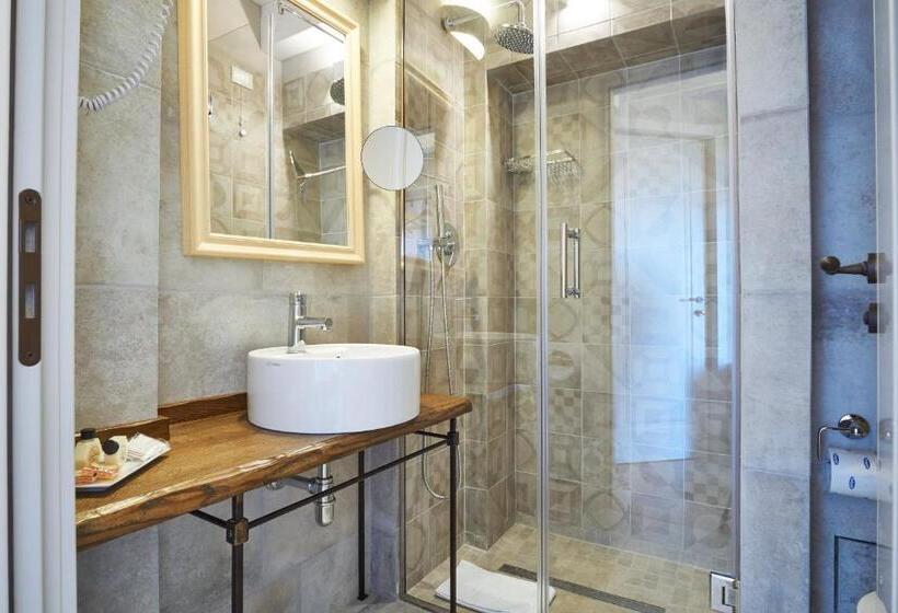 غرفة قياسية مطلة على الجبل, Relais Villa Miraglia