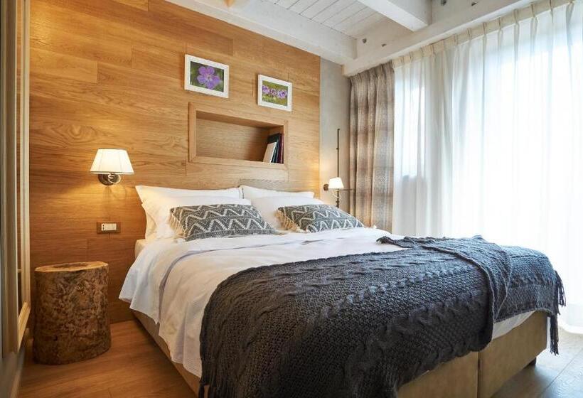 غرفة قياسية مطلة على الجبل, Relais Villa Miraglia