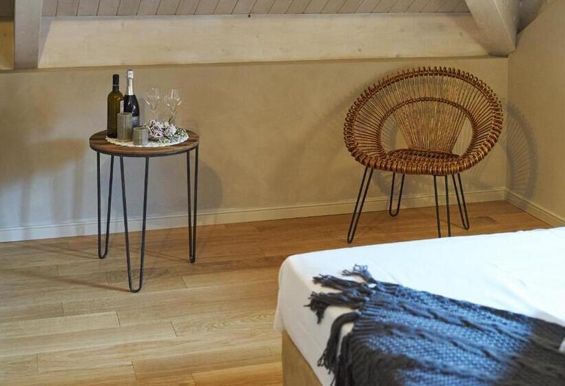 غرفة قياسية رباعية, Relais Villa Miraglia