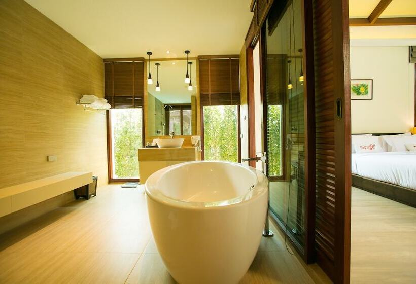 ویلای یک اتاق خوابه با استخر شنا, Triple Tree Beach Resort