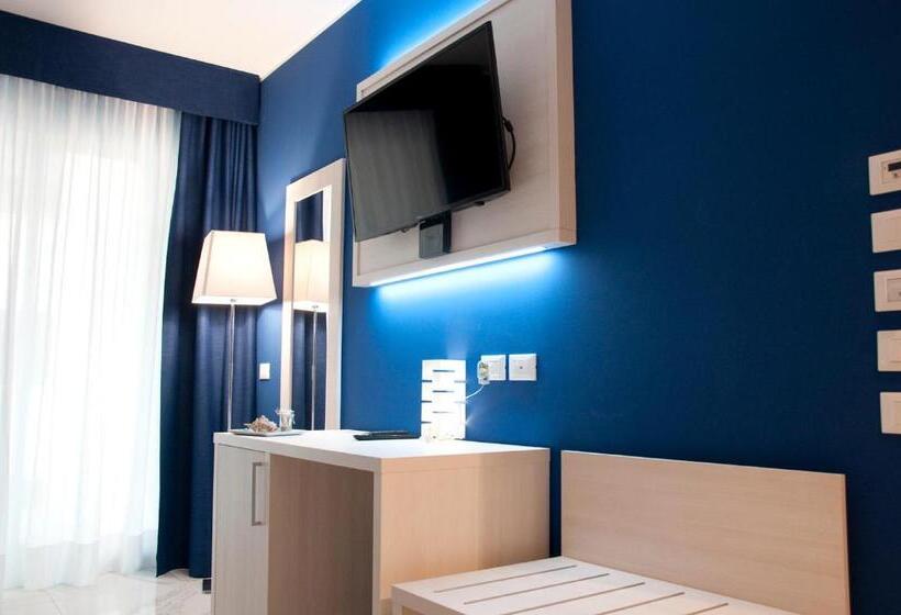 غرفة كومفورت ثلاثية, Ambruosi Village Resort & Spa