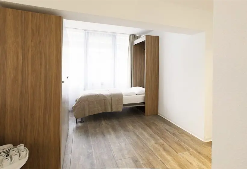 اتاق استاندارد سه نفره, Work Life Residence Am Bahnhof