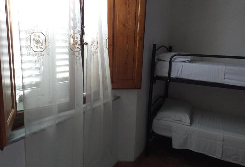 اتاق استاندارد چهار تخته, Casa Di Alfredo Affittacamere