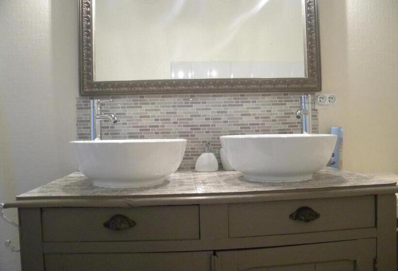 Номер Стандарт, Gîte Et Chambres D Hôtes Du Domaine Du Val Bruant