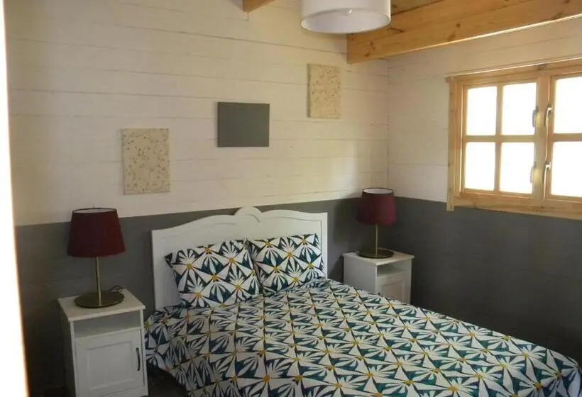 Talo 3 Makuuhuonetta, Gîte Et Chambres D Hôtes Du Domaine Du Val Bruant