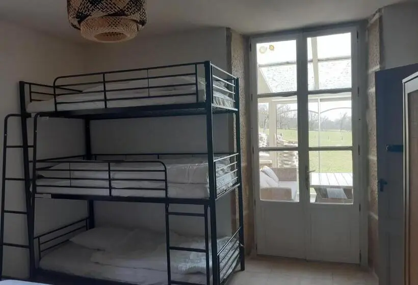 Huoneisto 1 Makuuhuone Puutarhanäkymä, Gîte Et Chambres D Hôtes Du Domaine Du Val Bruant