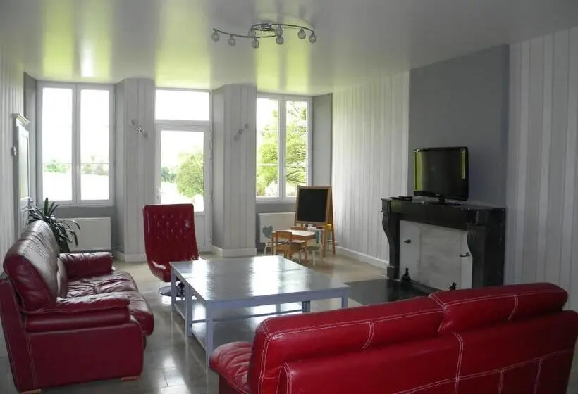 Talo 4 Makuuhuonetta, Gîte Et Chambres D Hôtes Du Domaine Du Val Bruant