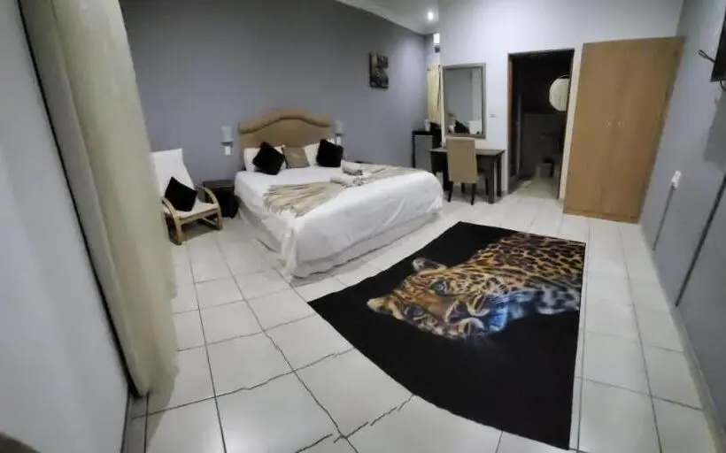اتاق لوکس, Guesthouse Serenity
