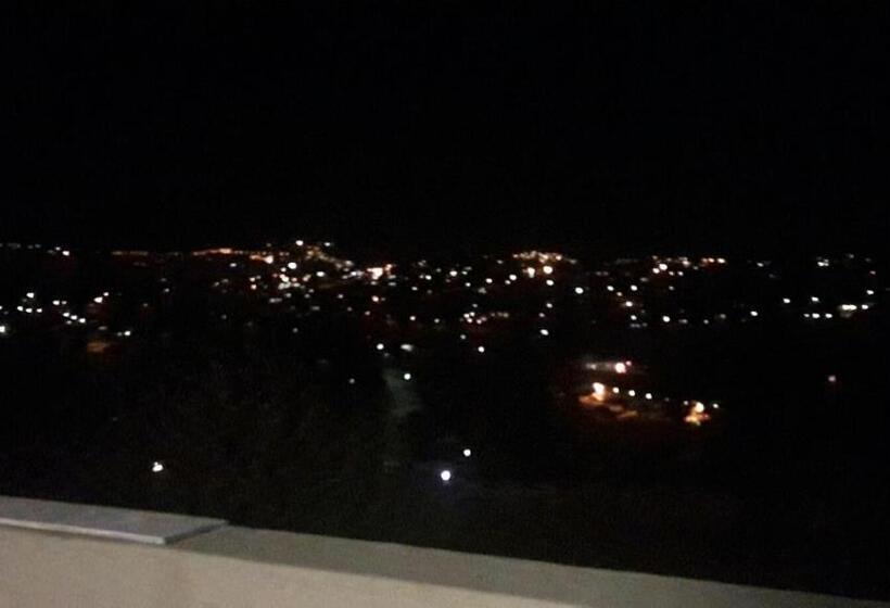 اتاق استاندارد با بالکن, Otentik Guesthouse