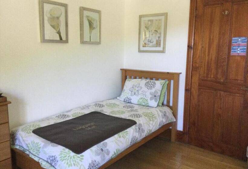 海景豪华三人间, Coombe House B&b