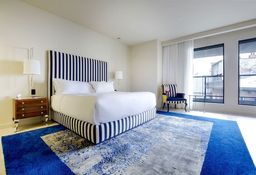 استودیوی استاندارد, Monsieur Jean   Hôtel Particulier