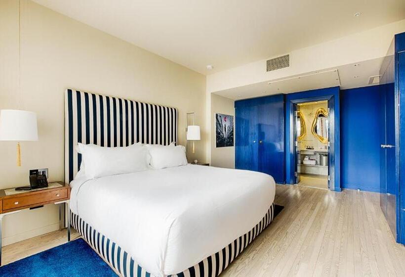 اتاق اکونومی, Monsieur Jean   Hôtel Particulier