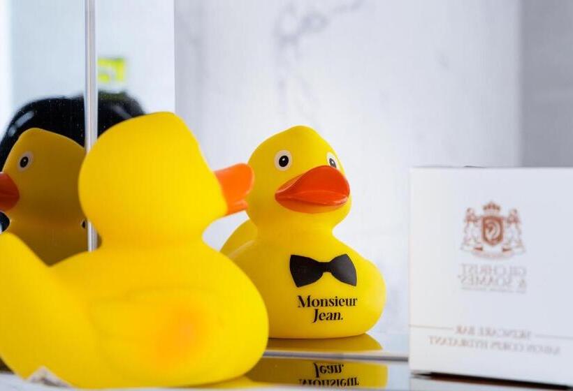 سوئیت با چشم‌انداز رودخانه, Monsieur Jean   Hôtel Particulier